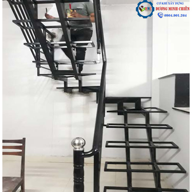 Làm Cầu Thang Sắt Lên Gác Lững